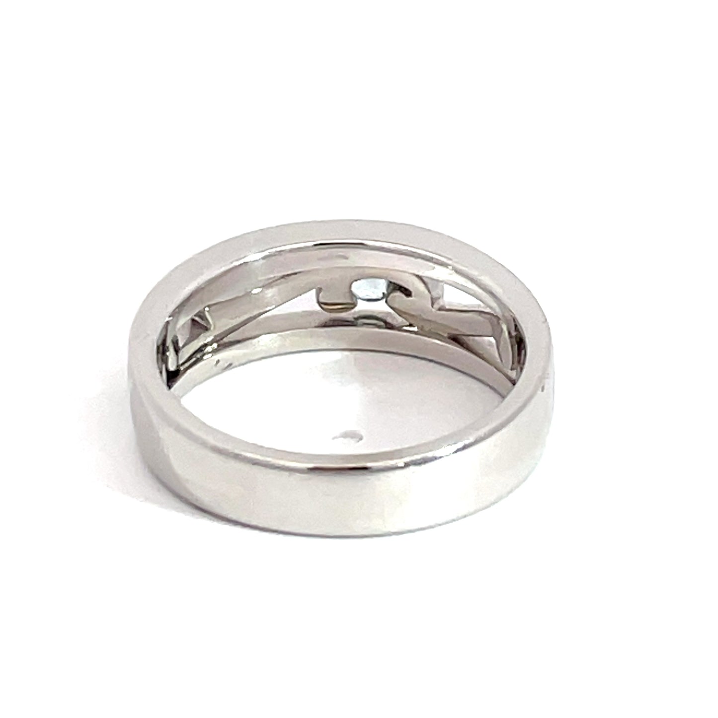 9ct White Gold Aquamarine Swirl Ring