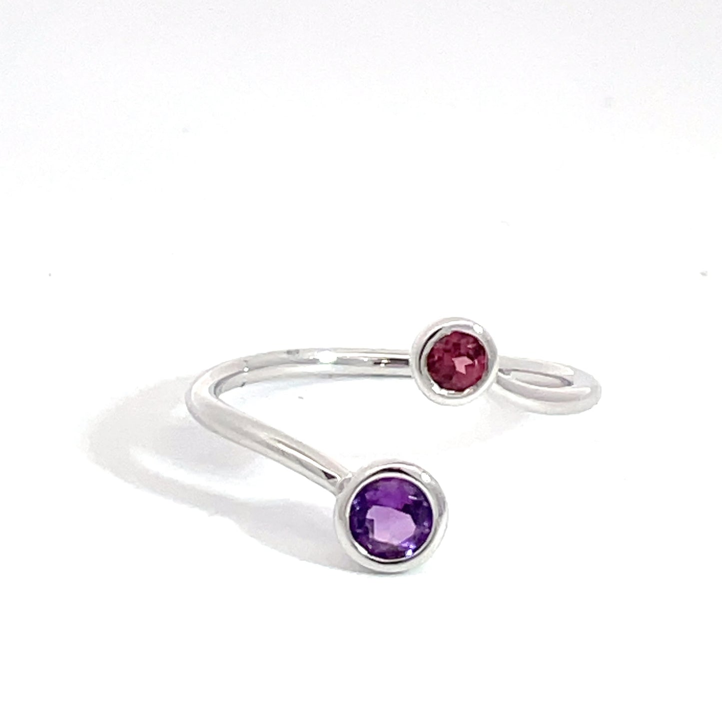 9ct White Gold Amethyst and Garnet Ring