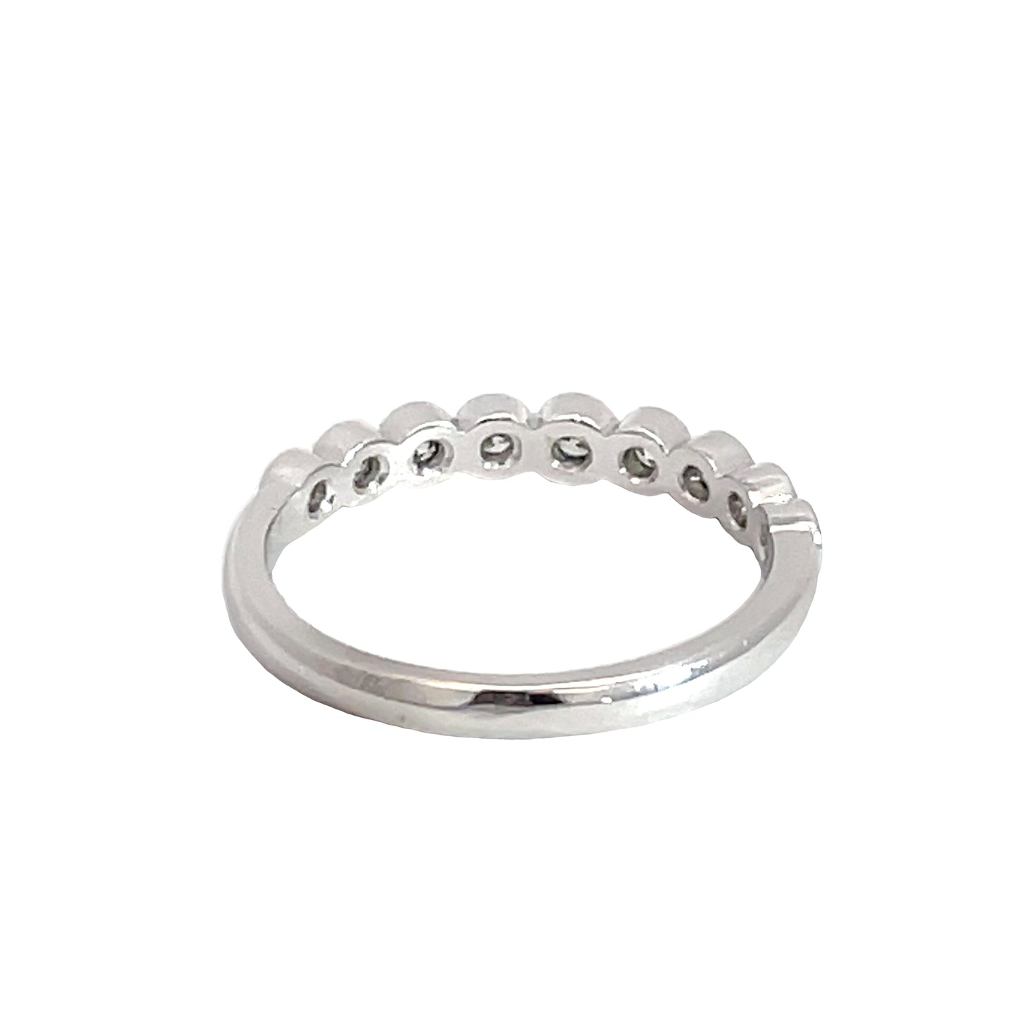 18ct White Gold 9 Diamond Rubover Ring