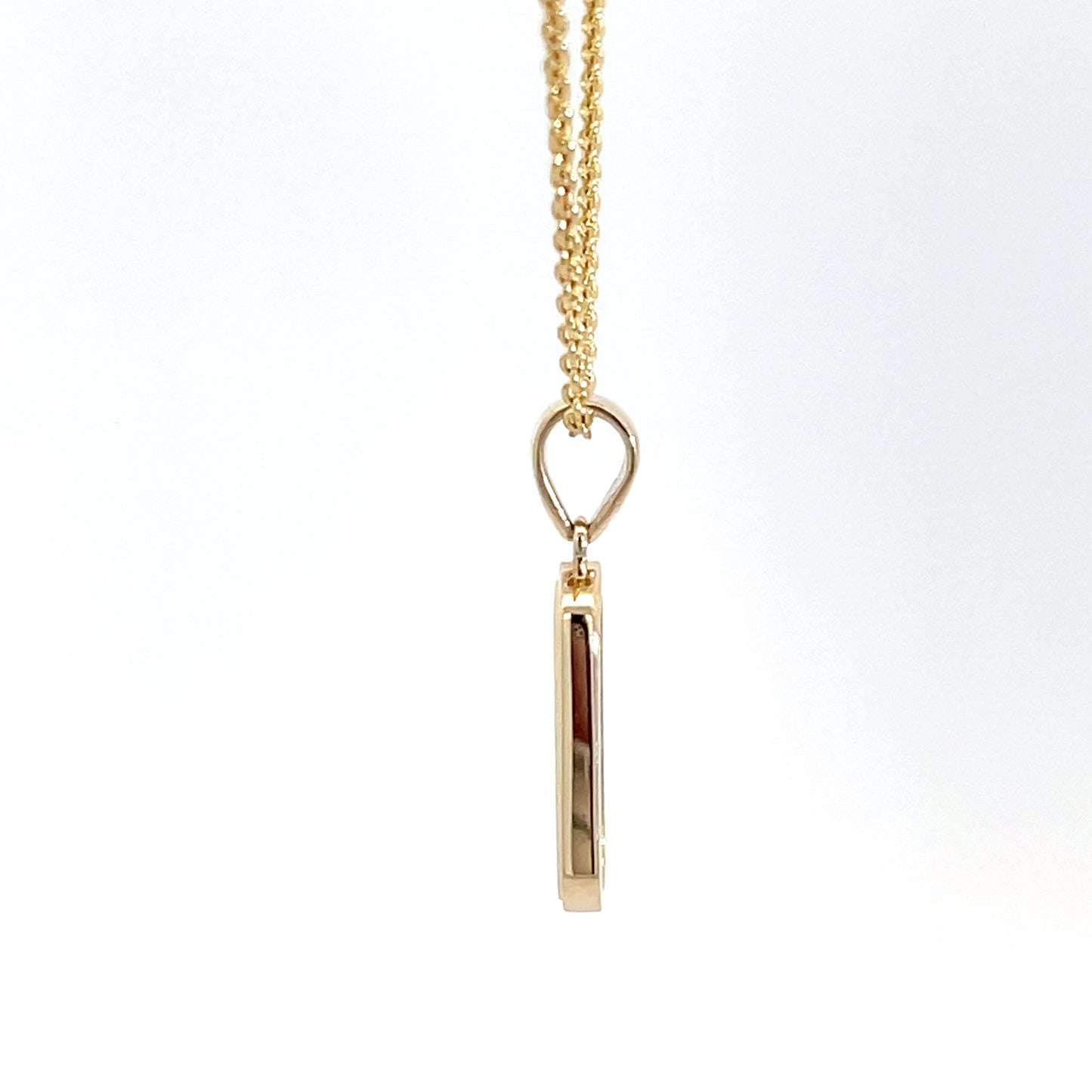 9ct Yellow Gold Mother of Pearl Pendant