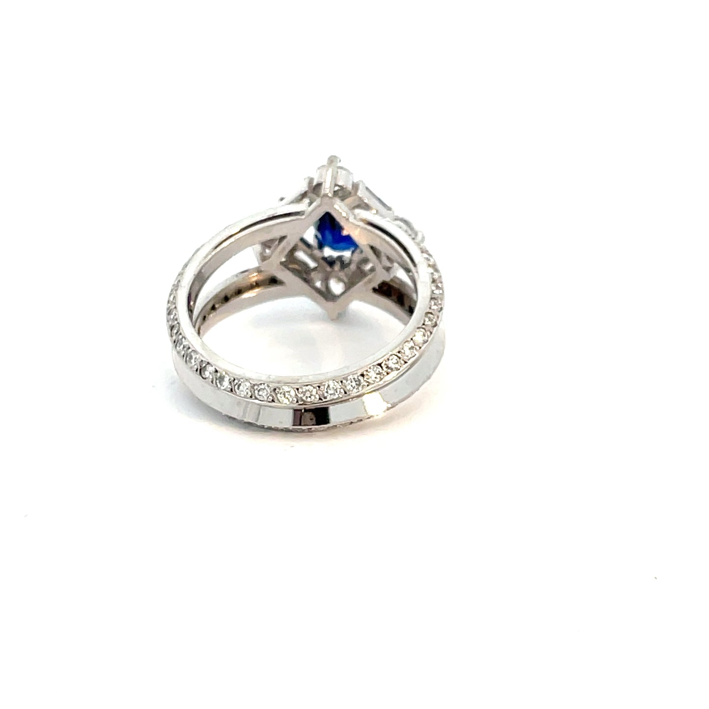18ct White Gold Sapphire and Diamond Ring