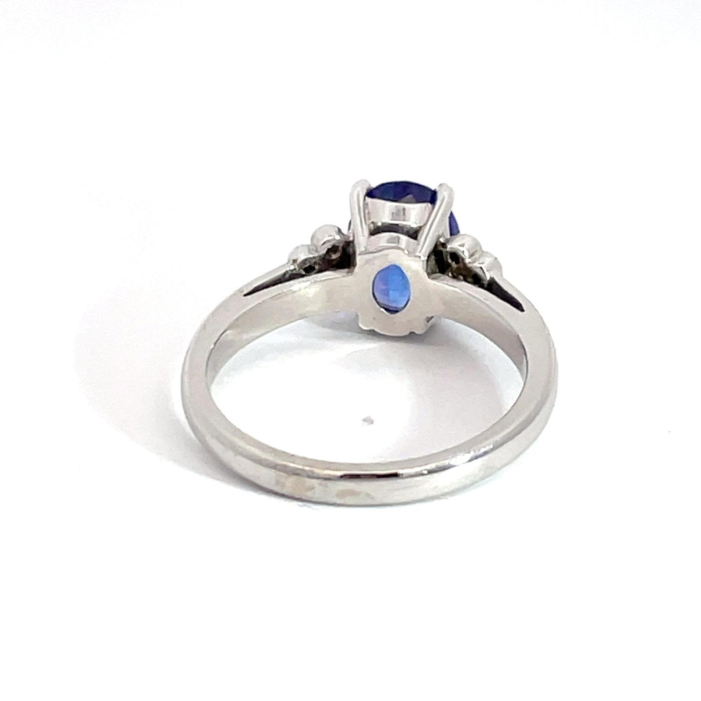 18ct White Gold Blue Tanzanite, Pink Sapphires and Diamond Ring