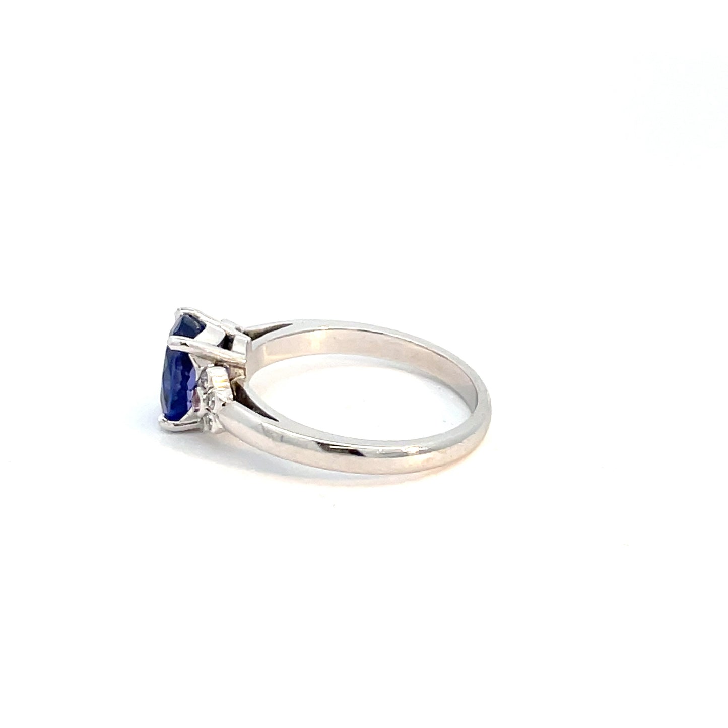 18ct White Gold Blue Tanzanite, Pink Sapphires and Diamond Ring