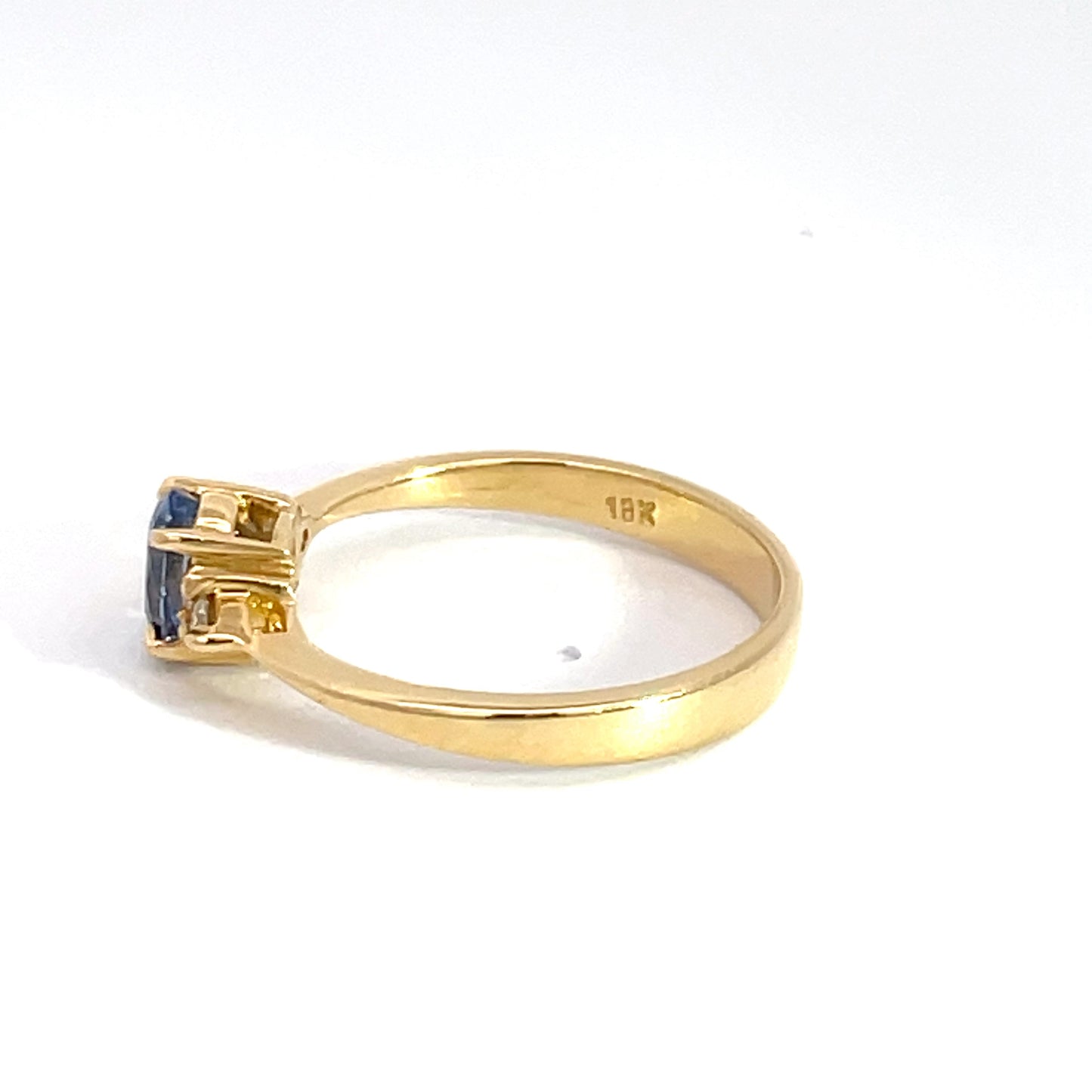 18ct Yellow Gold Oval Sapphire and Diamond Ring