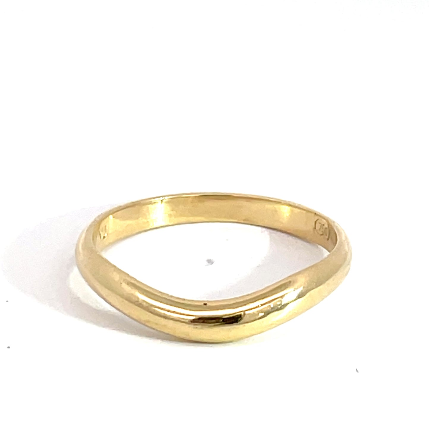 9ct Yellow Gold Curved Band