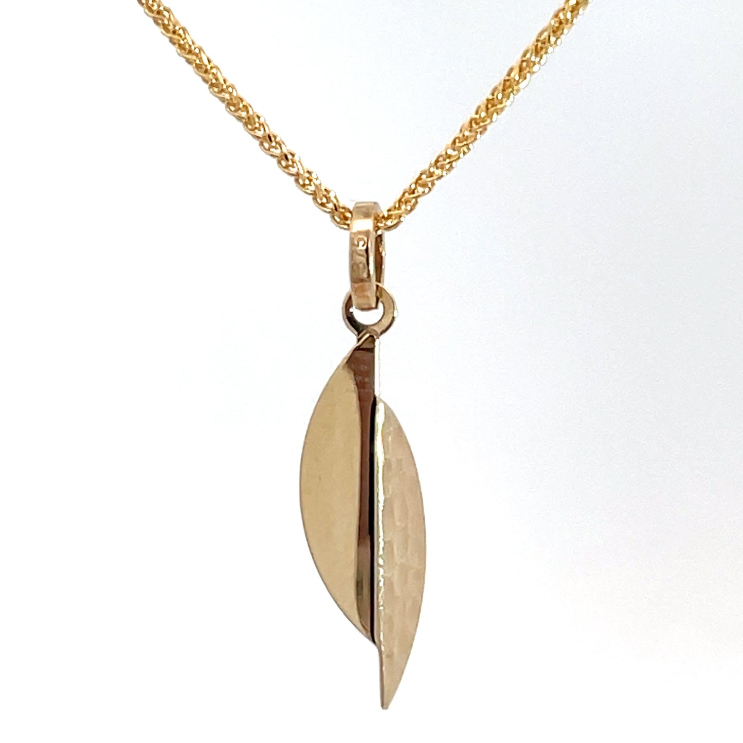 9ct Yellow Gold Drop Pendant and Chain
