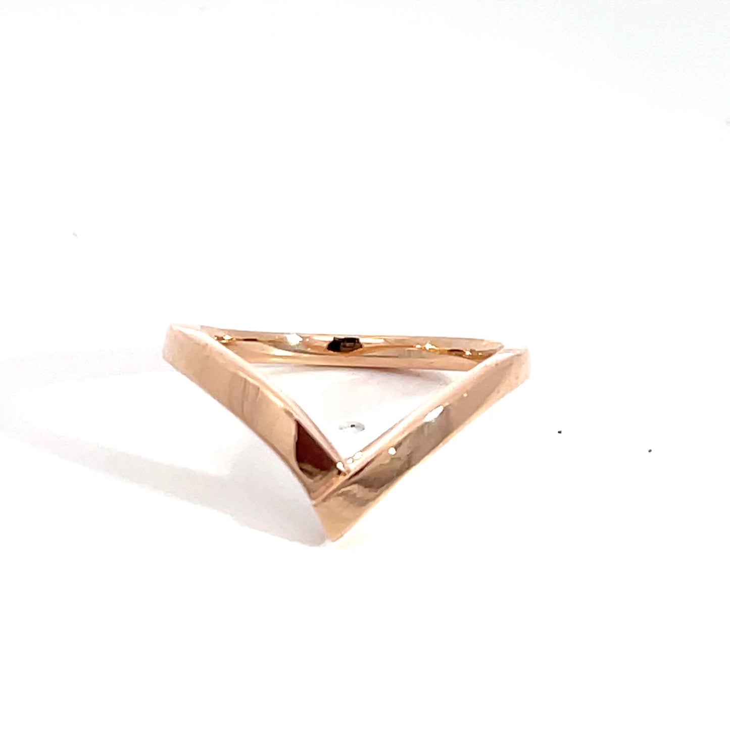 18ct Rose Gold V Ring