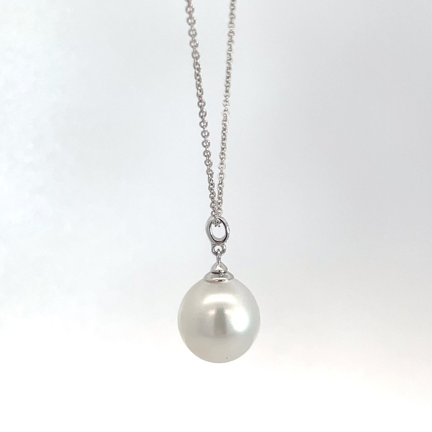 18ct White Gold South Sea Pearl and Diamond Pendant