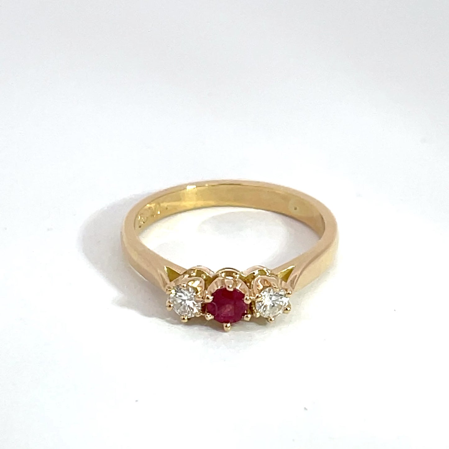 18ct Yellow Gold 3 Stone Ruby and Diamond Ring