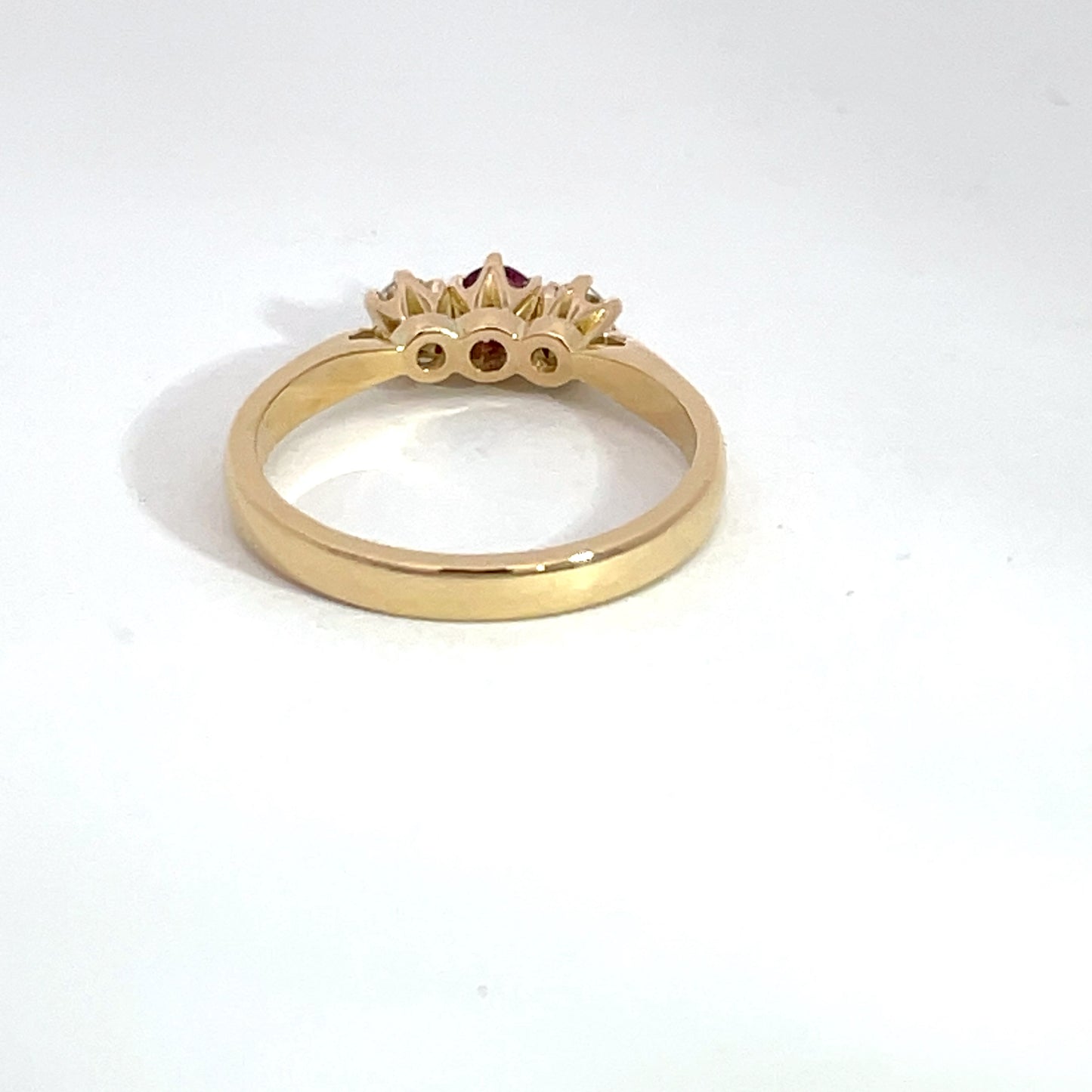 18ct Yellow Gold 3 Stone Ruby and Diamond Ring