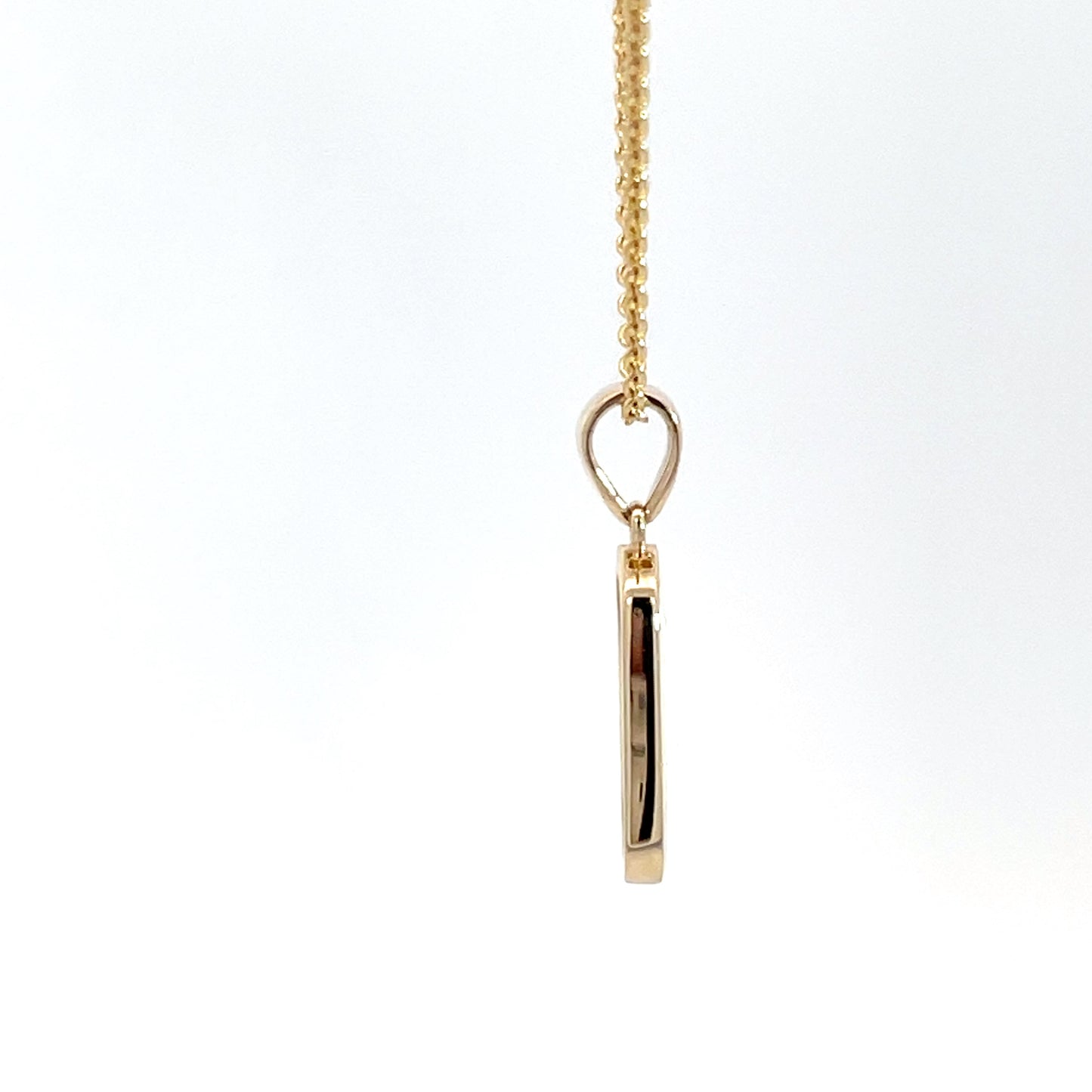 9ct Yellow Gold Mother of Pearl Pendant