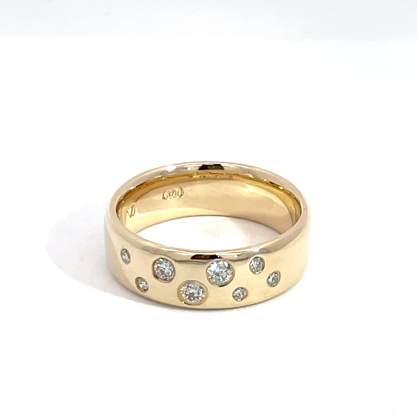 9ct Yellow Gold Diamond Cluster Band