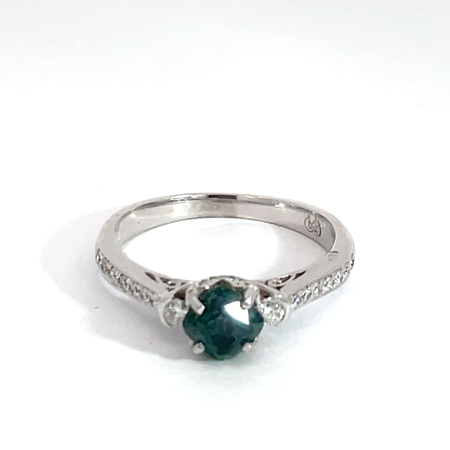 18ct White Gold Teal Sapphire and Diamond Ring Pre Loved