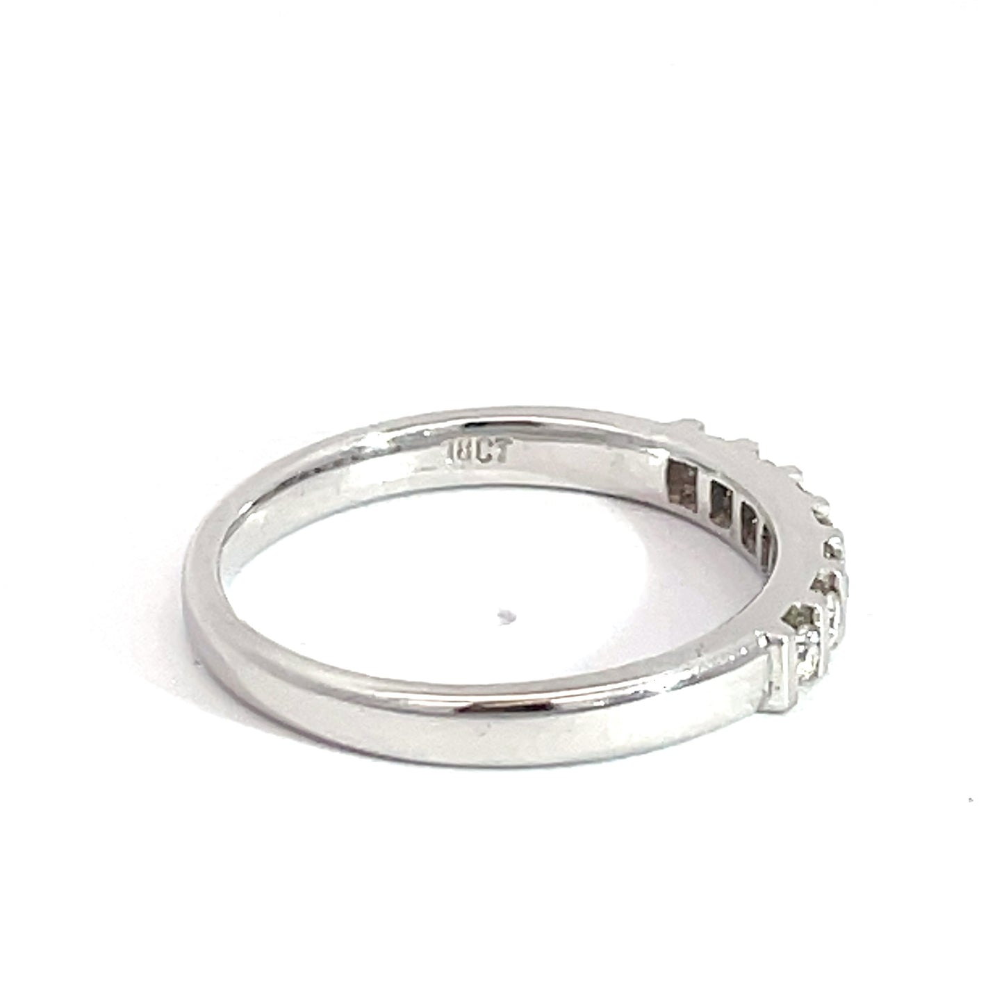 18ct White Gold 7 Diamond Ring