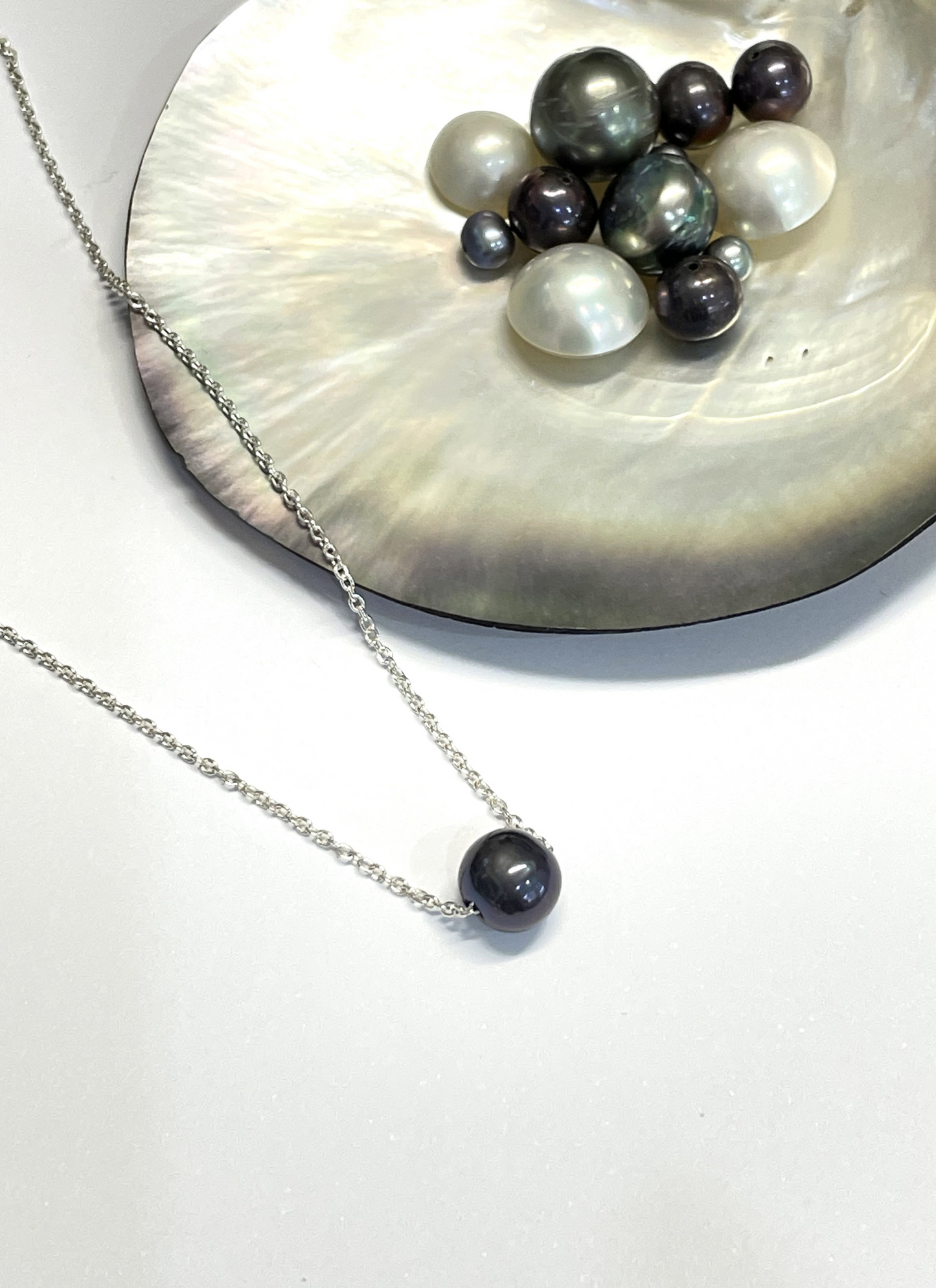 Sterling Silver Black Pearl Floating Necklace
