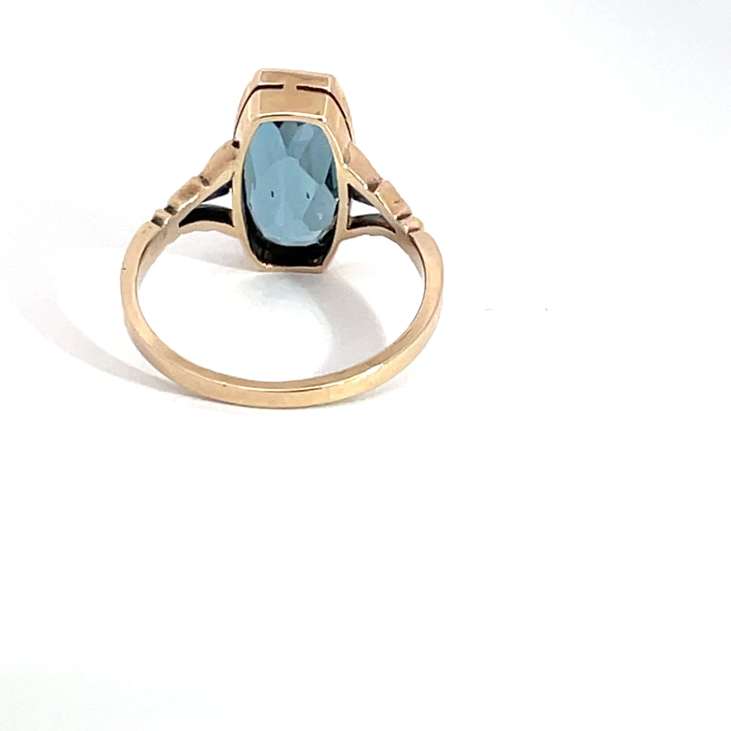 9ct Yellow Gold Zircon Ring Pre Loved