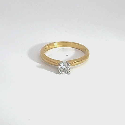 18ct Yellow Gold Diamond Solitaire